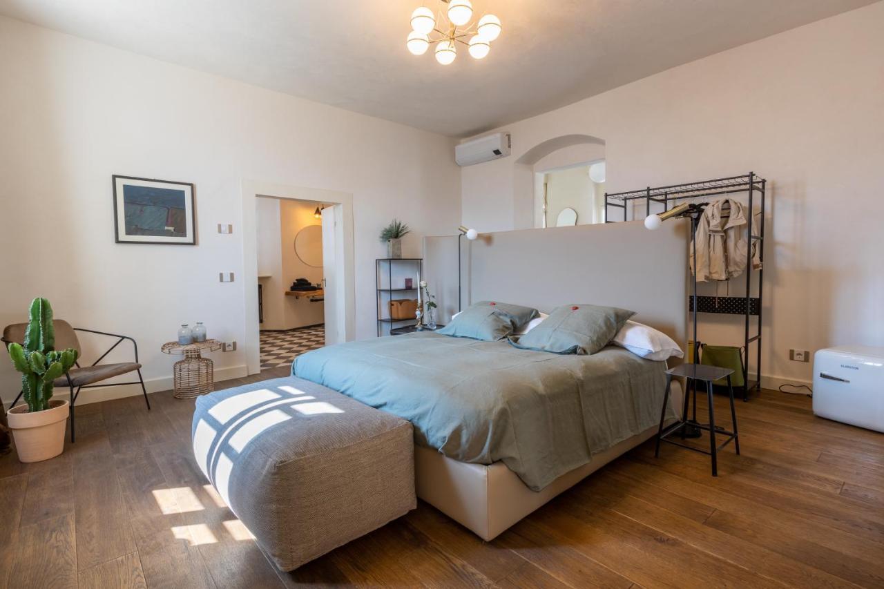 Villa Sizzo Relais B&B เตรนโต ภายนอก รูปภาพ
