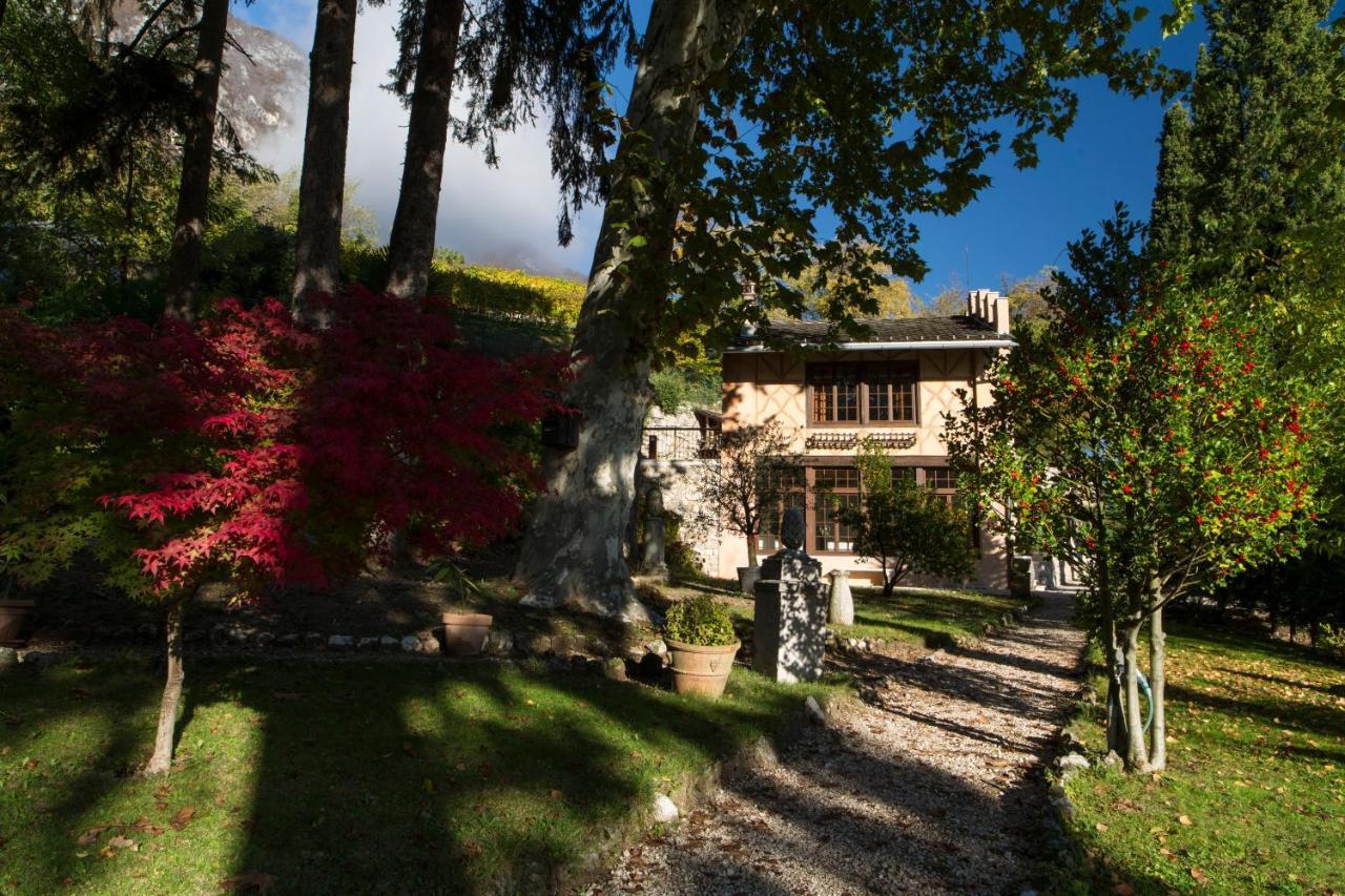 Villa Sizzo Relais B&B เตรนโต ภายนอก รูปภาพ